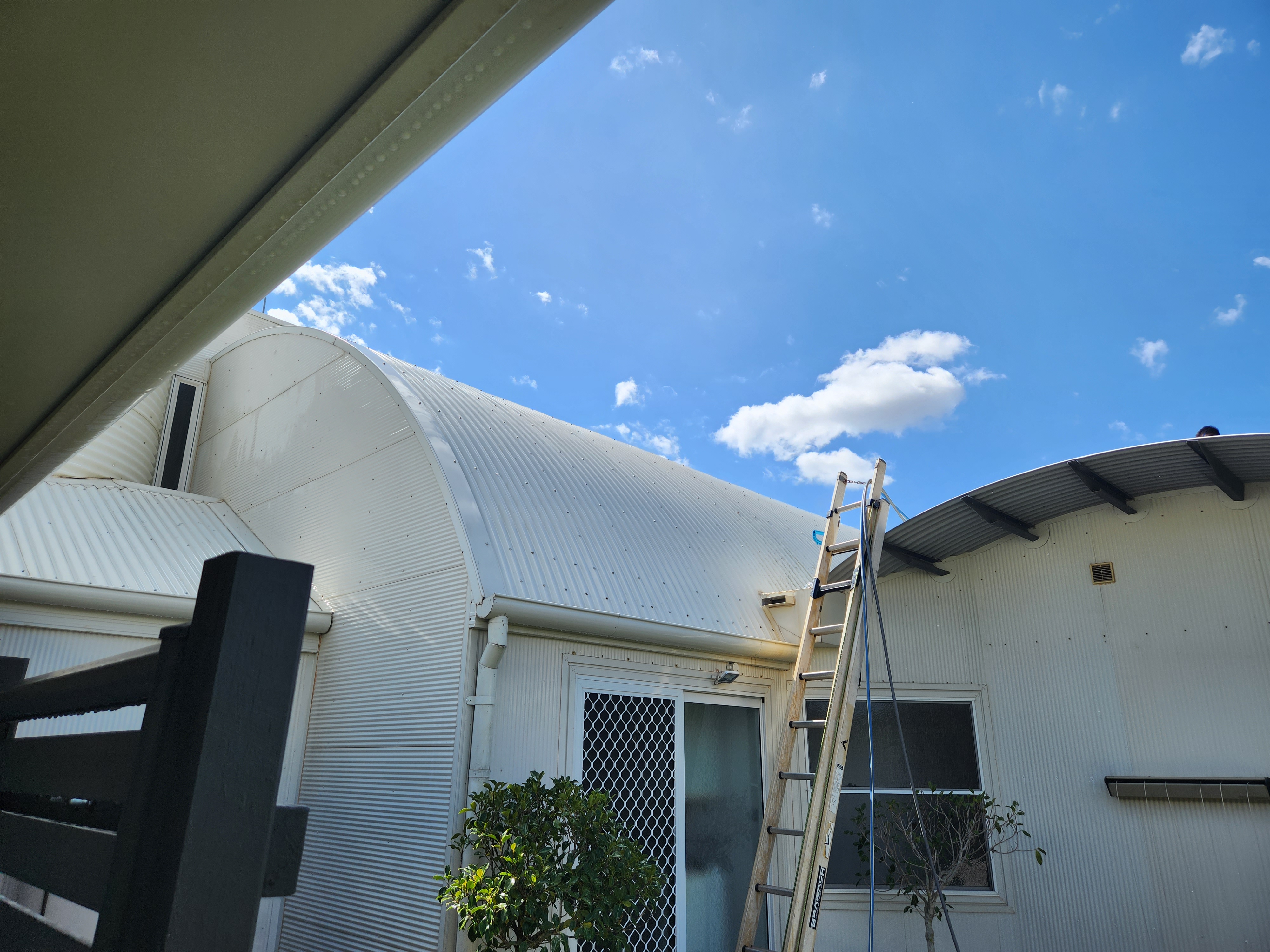 Sexy. Colourbond Roof Clean. Middle Ridge, Toowoomba